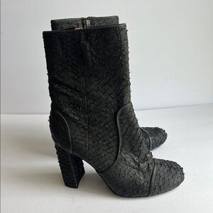 Leon Max Black Textured High-Heel Ankle Boots. 10. GUC!🔥